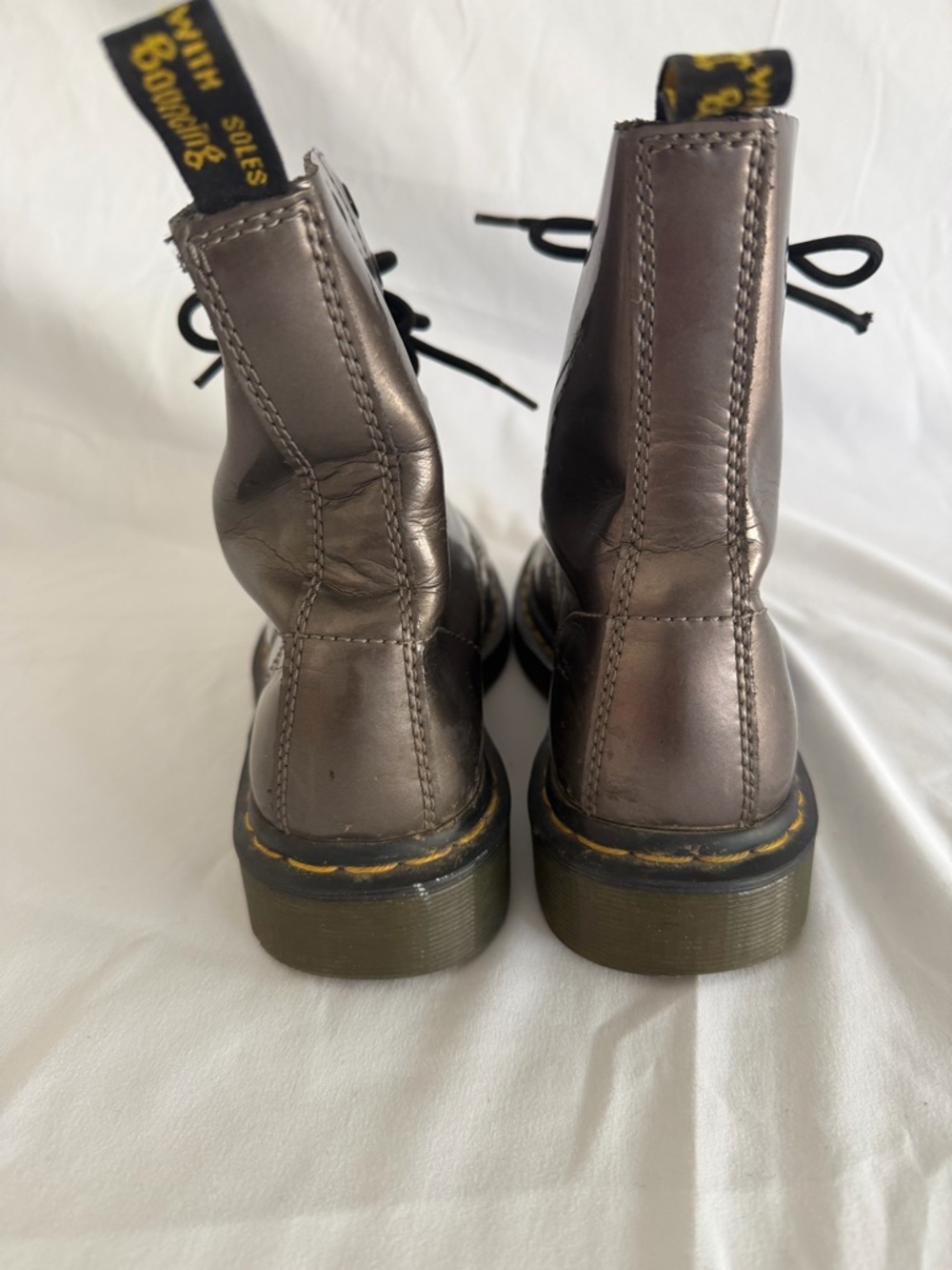 Dr. Martens 1460 Size 8 Lace-Up Boot in Metallic Brown - Picture 5 of 8